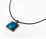 #6: 暗闇で光る クリスタルガラス ピラミッド型 ネックレス 神秘的 ファッション ジュエリー パワーストーン ペンダント 夜光石 ジュエリー袋 付き