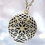 #10: アンティークゴールドカラー スター(星)＆フラワー(花)ヨーロピアン調透かしデザイン 丸型(ラウンドシェイプ) レディースロケットアロマペンダントネックレス【あずきチェーン&ストラップチェーン付き】